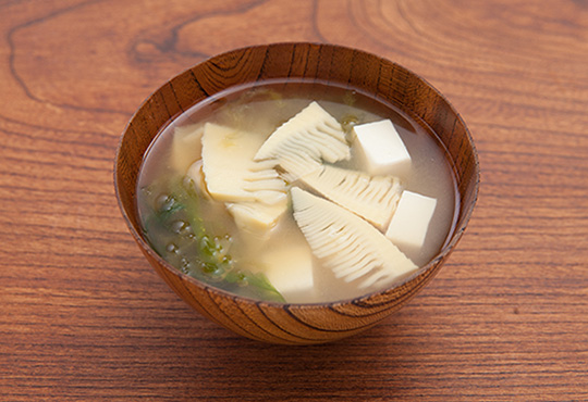 タケノコと海苔の味噌汁