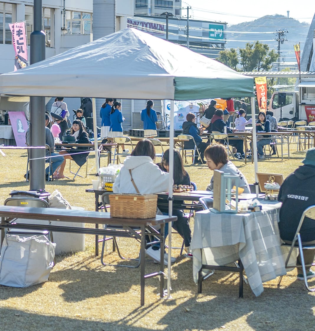 ワークショップのテント