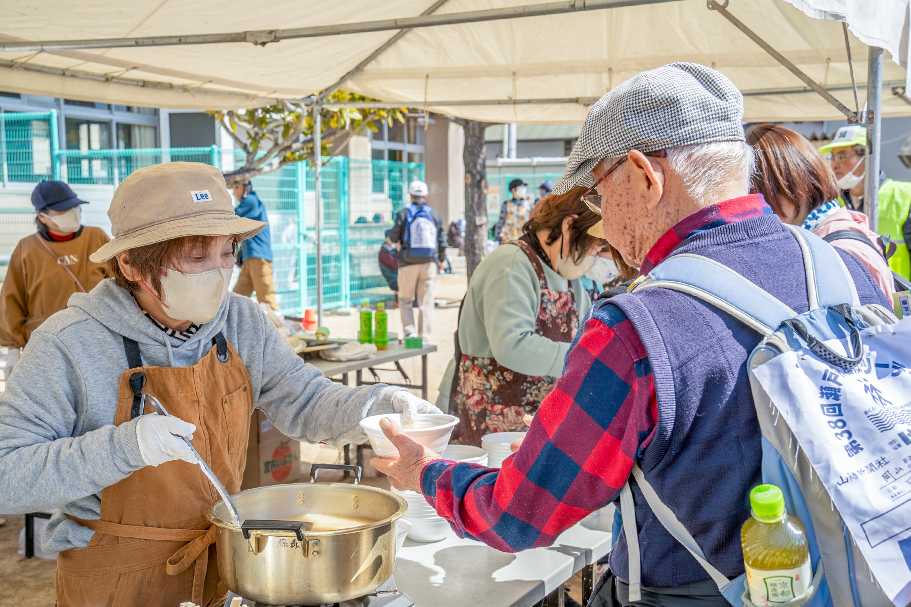 ツーデーマーチでの市民ボランティア
