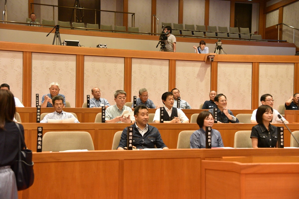 ９月定例市議会は「ジーンズ議会」！