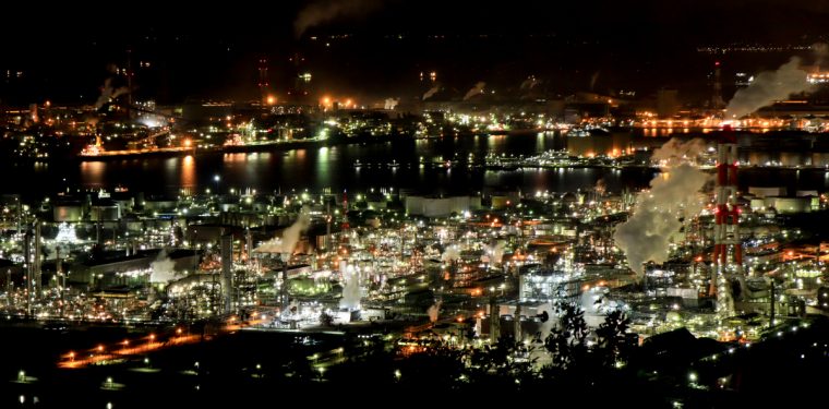 水島臨海工業地帯の夜景