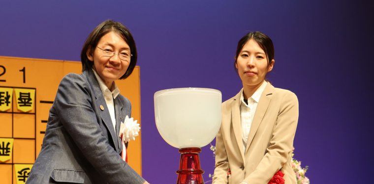 11月17日は将棋の日!15・16日倉敷藤花戦を開催しました