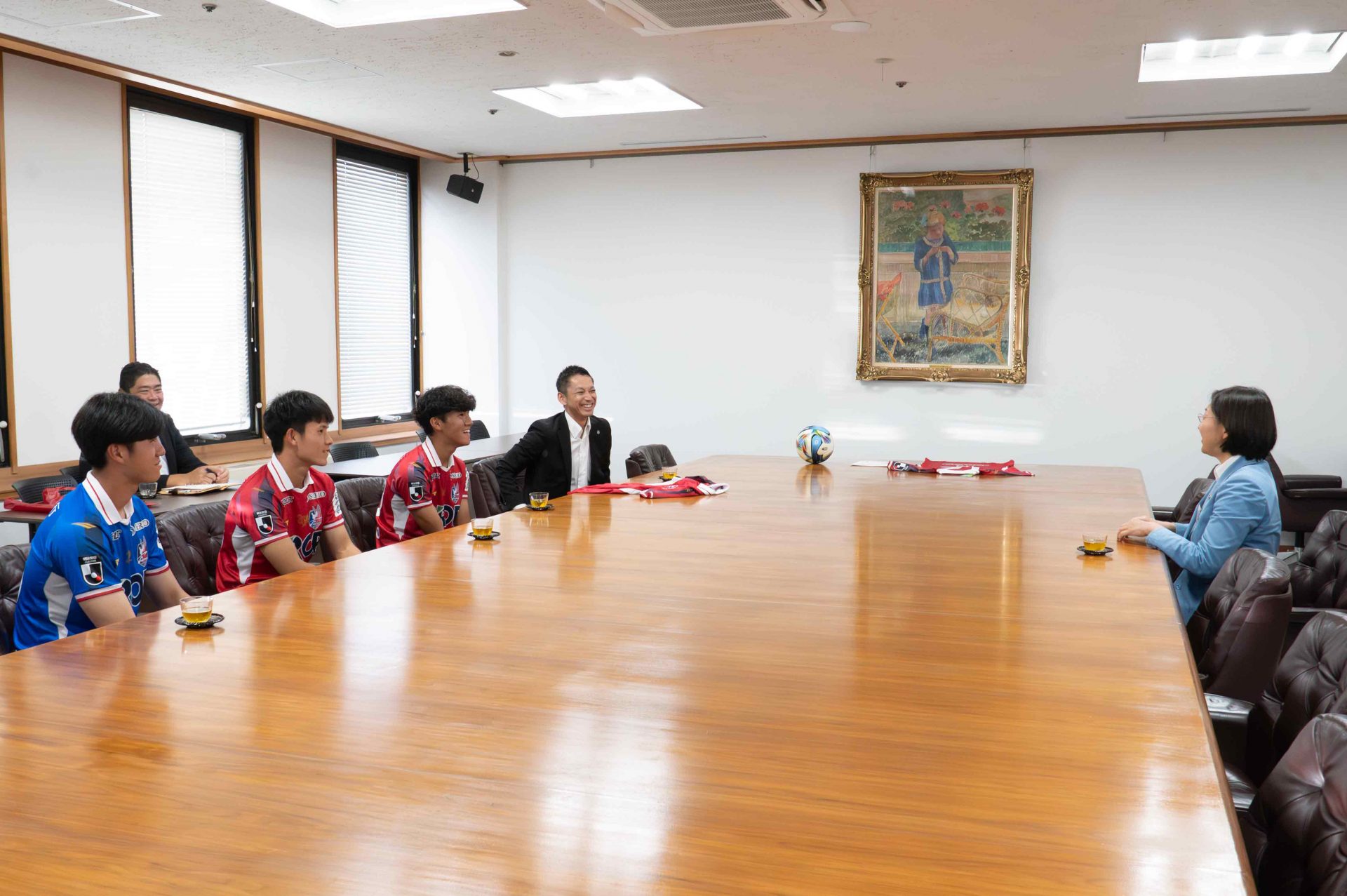 ファジアーノ岡山 森井悠社長と選手の皆さんの倉敷市長表敬訪問